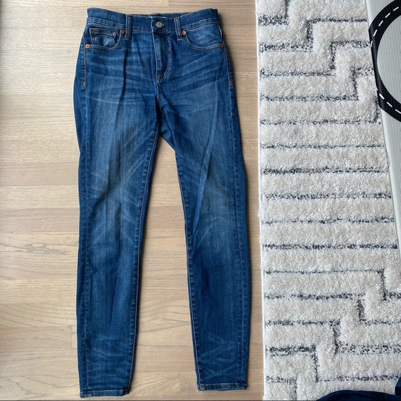 High-Rise Skinny Jeans - Picture 3 of 3